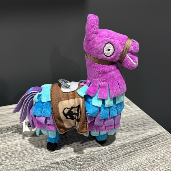 Fortnite: Loot Llama - Collectible Plush Toy - Picture 3 of 8
